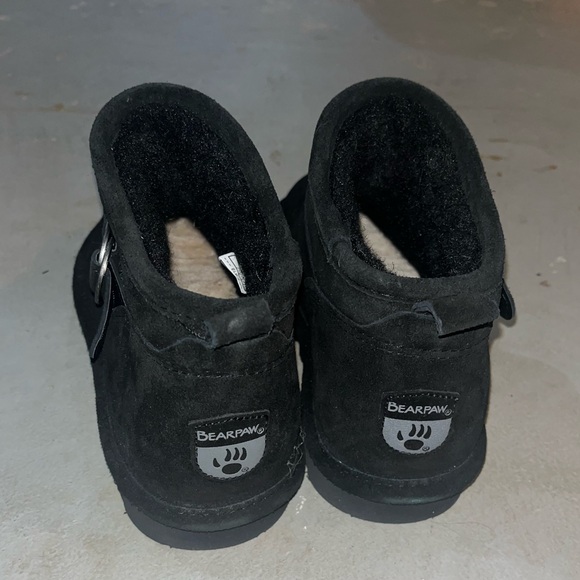 NWOT Bearpaw short boots - Picture 3 of 5